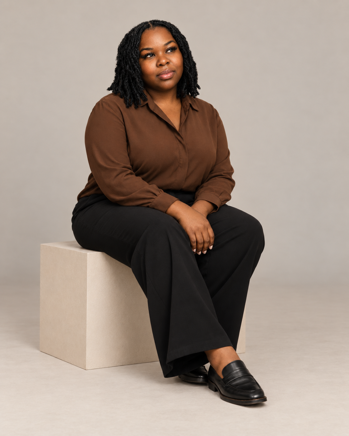 Sandy Edwards seated portrait